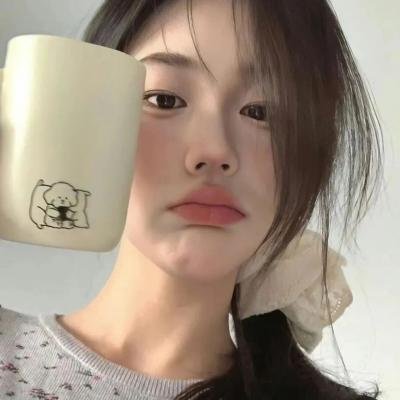 皮裘大衣女人